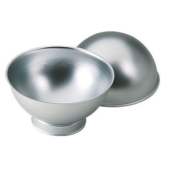  Wilton 3D Sports Baseball, Volleyball, Or Basketball Cake Pan