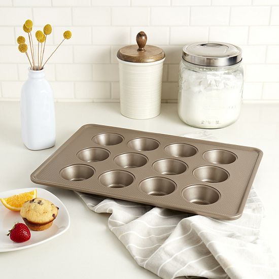  Bakersville Textured Carbon Steel 12-Cup Muffin Pan
