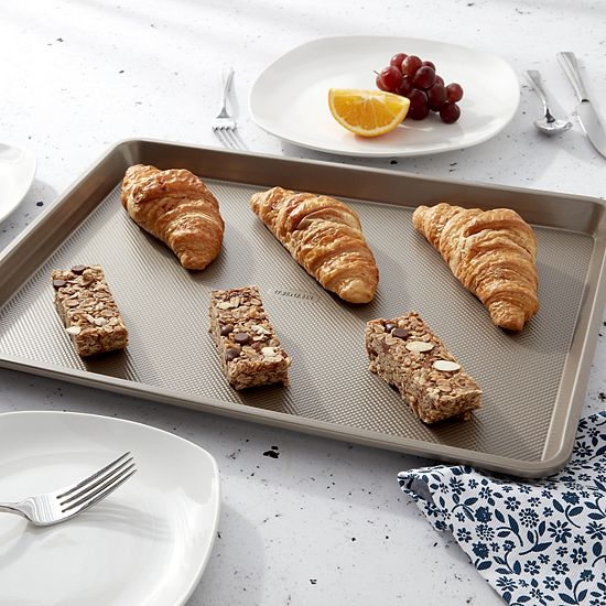  Bakersville Textured Carbon Steel 17.25" X 12.5" Cookie Sheet