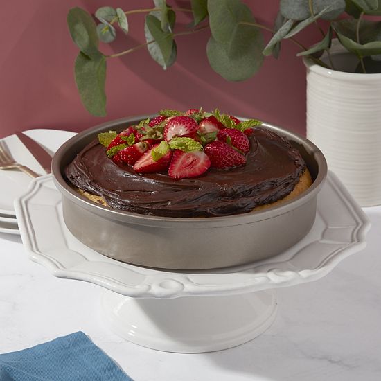  Bakersville Textured Carbon Steel Round Cake Pan