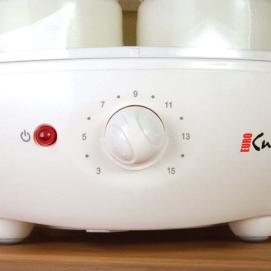  Yogurt Maker Automatic'; W/automatic Timer, And 7- 6oz Glass Jars